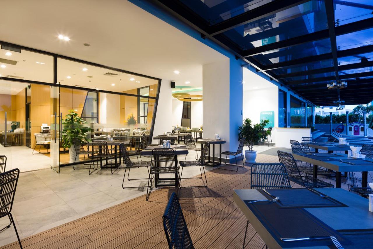 Elite Suite - Ariyana Smartcondotel Nha Trang Esterno foto